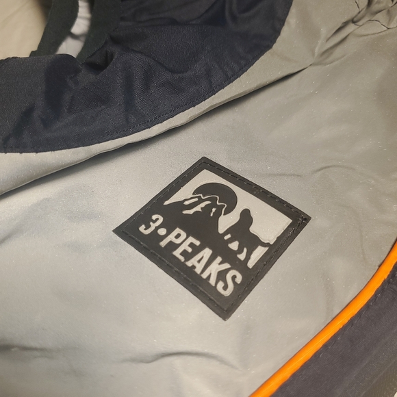 3 Peaks Reflective Dog Rain Windbreaker Coat Jacket - Picture 2 of 10
